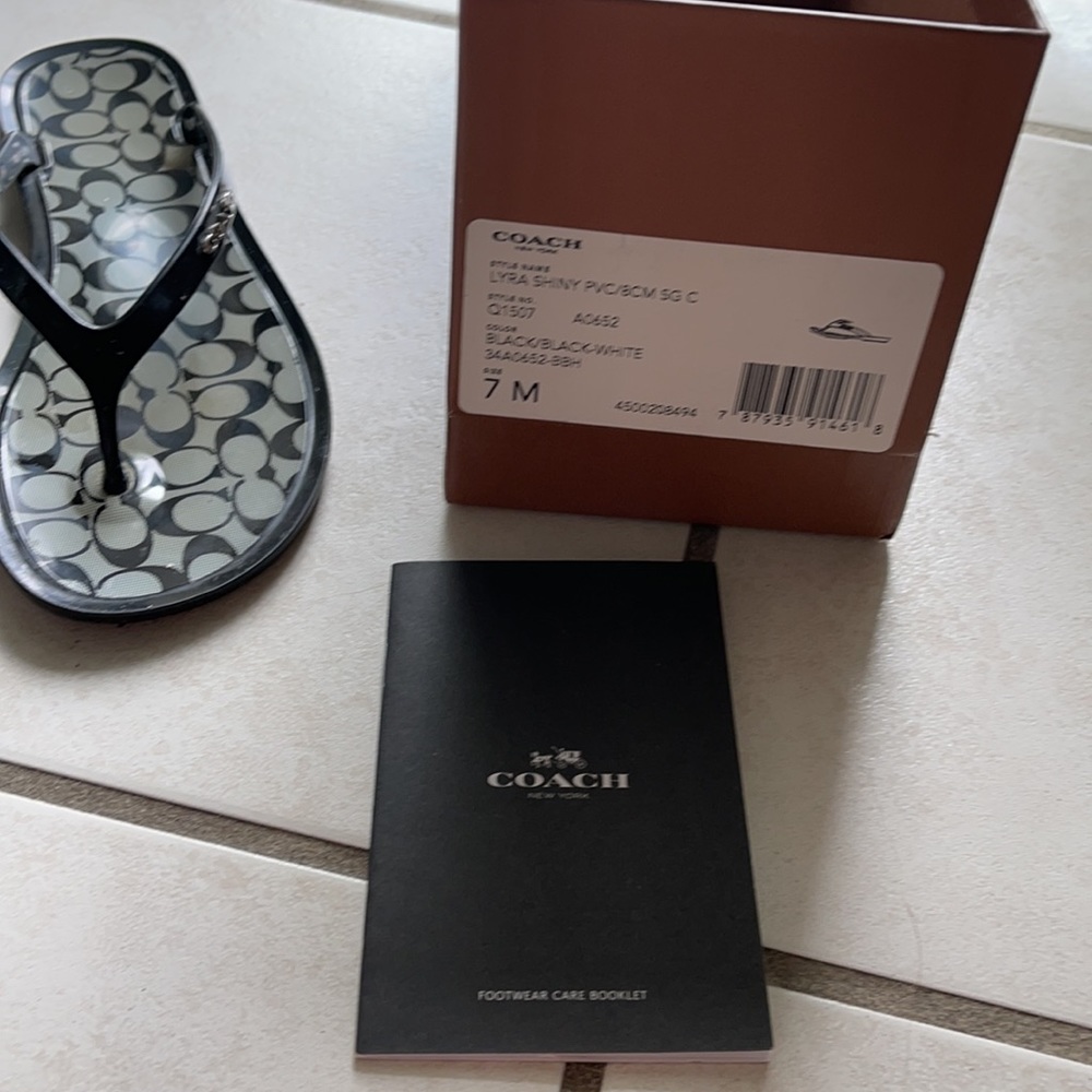Shoes - Picture 2 of 3